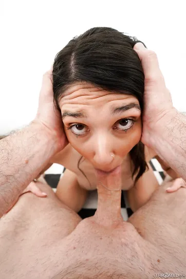 Eu adoro ter minha boca fodida, droga!!