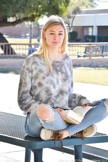 She likes to show off in public: what tits and what an ass