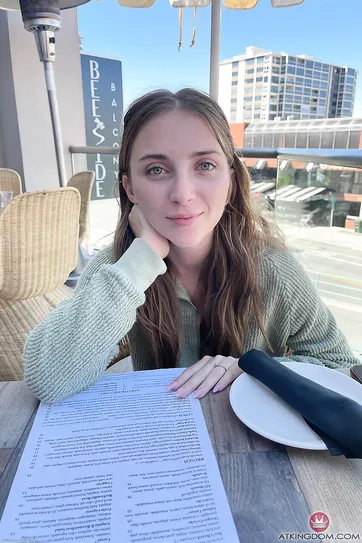 La sorella del mio ragazzo sta marcando la figa