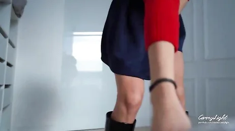 Avant d'aller au travail, pourquoi ne pas chevaucher une bite ?