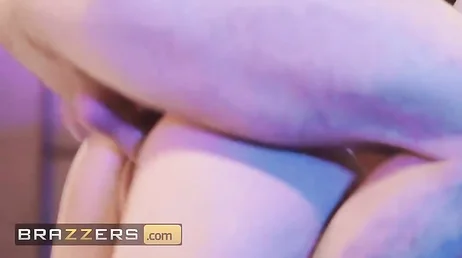 Savannah Bond e Kayley Gunner, porno XXX gratuito