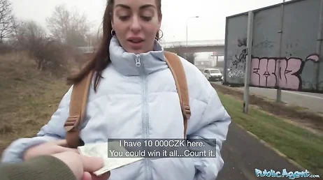 Was haltet ihr vom tollen Arsch der Tschechin Alia Star, Freunde?