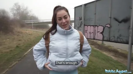 Was haltet ihr vom tollen Arsch der Tschechin Alia Star, Freunde?