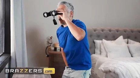 El marido de mi hermana se lanza como loco a comerme el coño