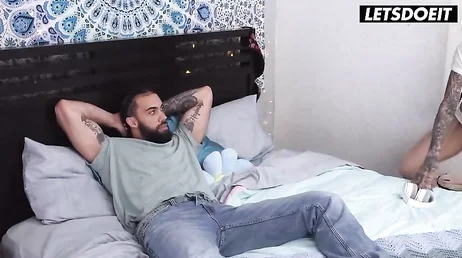 Tattooed Sadie Pop has perfect tits, damn..!!