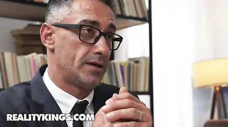 Mi primer día en el trabajo .., joder, estoy un poco nerviosa ...