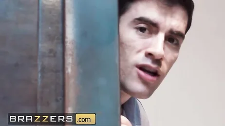 Madre e hija musulmana comiendo la polla de Jordi el Niño Polla