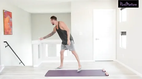 Mamá se pone sexy para ir al gimnasio, menudas tetas tiene