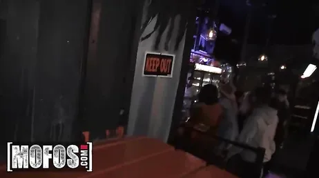 Acabamos folladas en la despedida de soltera de mi hermana