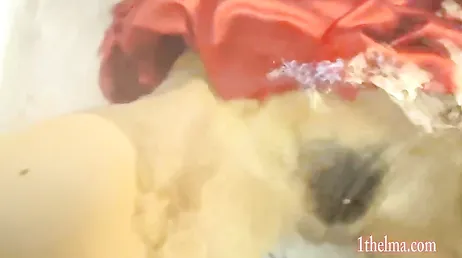 Superwoman al rescate para salvar a su novio de los peligros ... !!