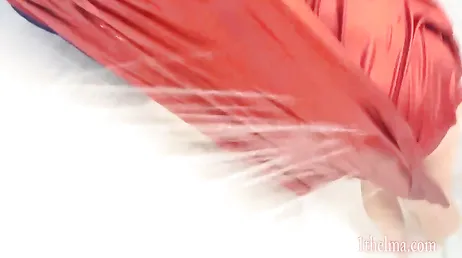 Superwoman al rescate para salvar a su novio de los peligros ... !!