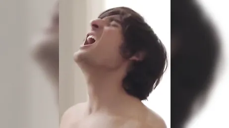 La tensión sexual con su cuñada es cada vez mayor: menuda follada ... !!!