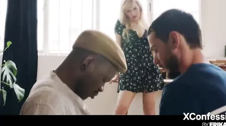 Me pone ver como mi novio se la chupa a ese muchacho negro