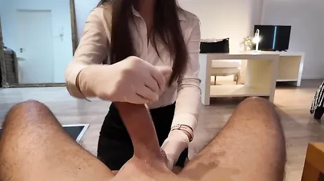 Así es como se hace una paja, mi cuñada me lo acaba de demostrar