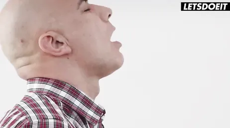 Dando por detrás a la MILF francesa Clea Gaultier, menuda señora amigos