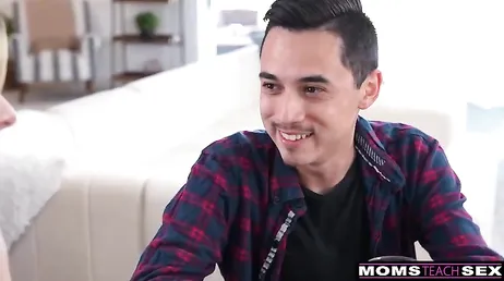 See, Mom? I told you, I told you my boyfriend is very well endowed...