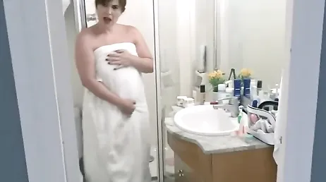 El culazo de la milf española Montse Swinger triunfando en el mundo del porno