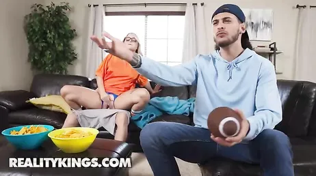 Que coño haces mamá? me quieres meter en un puto lío?