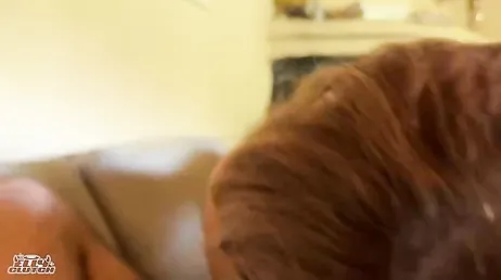 Ese tanga de perlitas sabe que me pone muy burro, menudo coño tiene !!