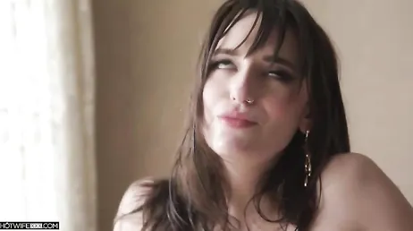 Qué zorra soy !! me encanta que mi padrastro me la meta por detrás