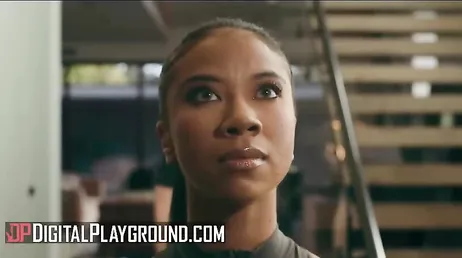 Menudo culo tiene la amiga de mi mujer, lo que daría por comérselo !!