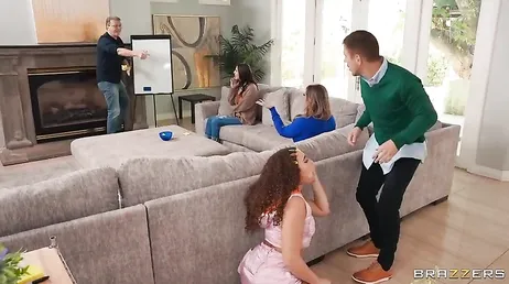 No se como tú mujer no se ha dado cuenta aún de lo cerdo que eres joder