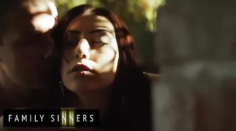 No he visto una joven más puta que mi hijastra, es que es una guarra