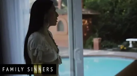 No he visto una joven más puta que mi hijastra, es que es una guarra