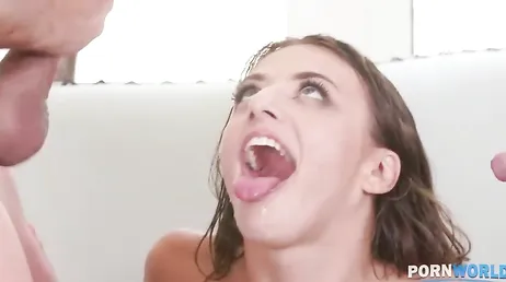 Madre mía Gia Derza, pero es que esos dos te están reventando los agujeros !!