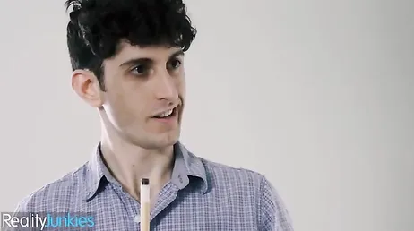 Que cachonda me pones hijo, quiero que me folles el coño ahora !!