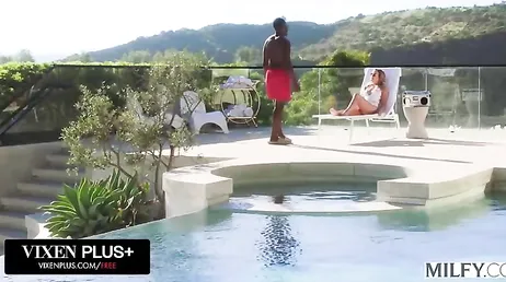 En mi vida había visto una polla así de grande, me la querrás meter hijo?