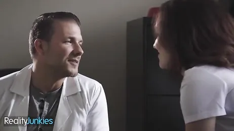 Con que facilidad mi compañera de trabajo se me abre de piernas joder ...