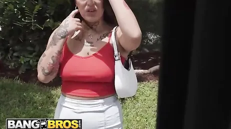 Diamond Franco e il suo sedere perfetto salgono sul furgone porno di BangBros