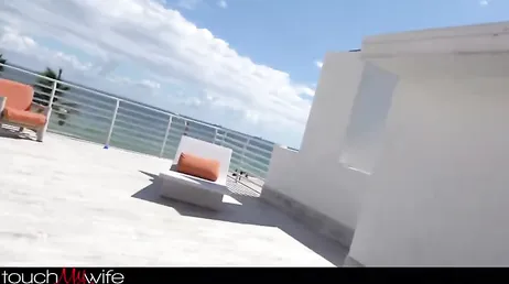 Que cara de felicidad, como le gustan las pollas blancas a Evi Rei