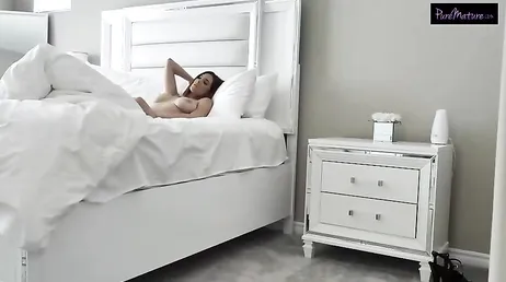 Mamá aún duerme .., mirar que tetas para grabar porno gratis XXX