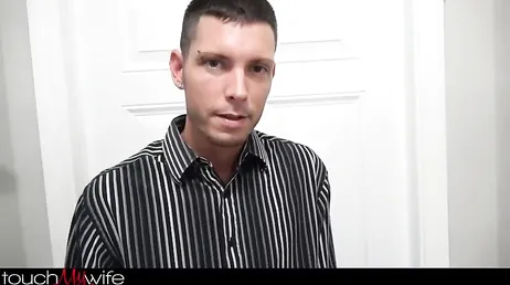 Para ser la primera vez que abre las piernas .., gran follada XXX con Kara Lee