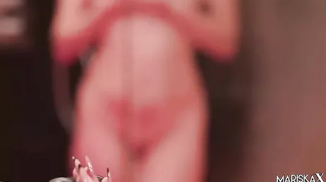 A estas amigas lesbianas les gusta grabarse para ver después sus folladas XXX