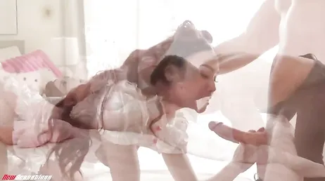 Dicen del culo de la japonesa Scarlette Moon que es perfecto de verdad