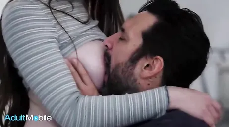 Joder hija, eres de las que no te depilas el coño? que cosa más rica .. !!