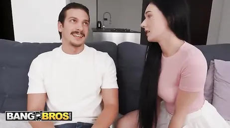 Mi hermano alucina con el coño que tiene mi amiga holandesa