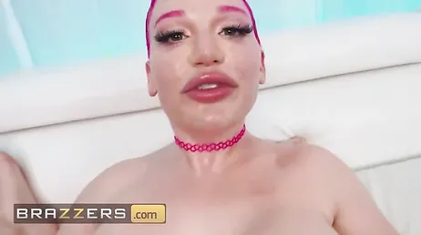 Videos porno gratis de una doble penetración XXX con Lily Lou