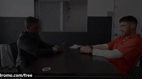 The meeting between the prisoner and his lawyer ends with blowjobs and anal sex!