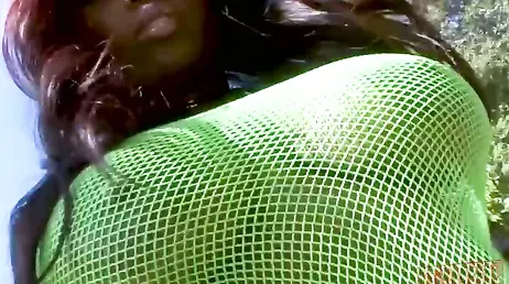 Caliente orgia XXX gratis con tres maduras solteras enganchadas al sexo anal